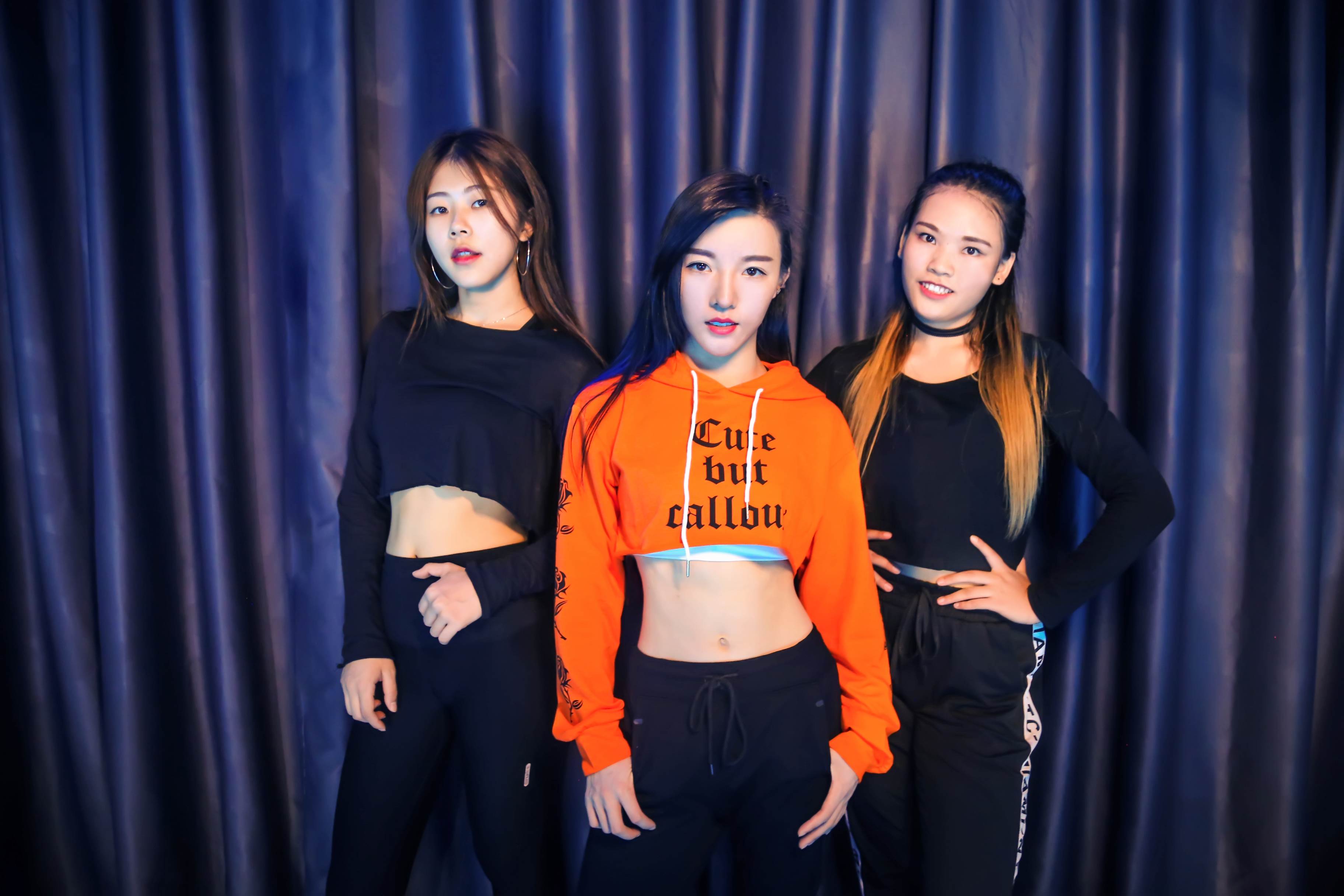 深圳市艺尚舞蹈文化传播有限责任公司
