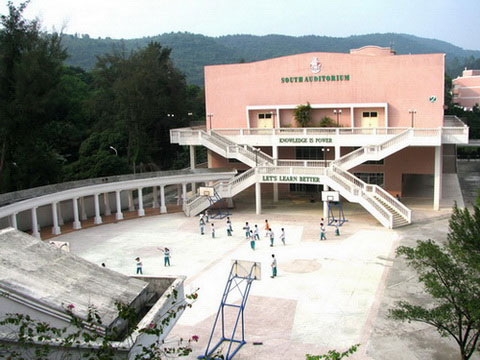 学校篮球场