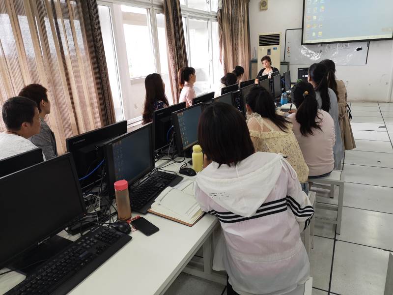 催乳師課程教學(xué)現(xiàn)場