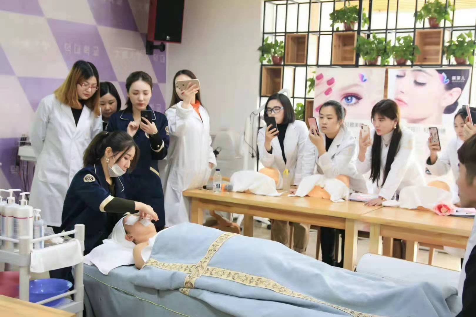 教學(xué)現(xiàn)場(chǎng)八