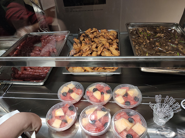 學校食堂伙食