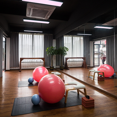 球瑜伽教室
