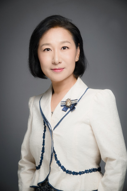 Julie Song 女士