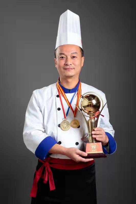 石磊 中国烹饪名师  烹调技师 陕西省烹饪技术标兵