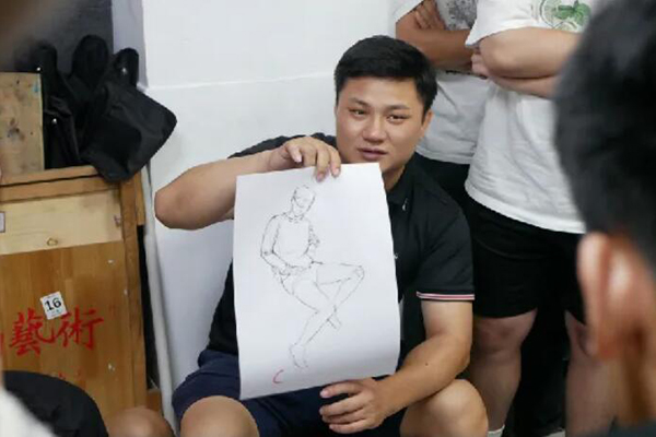 评讲速写作业