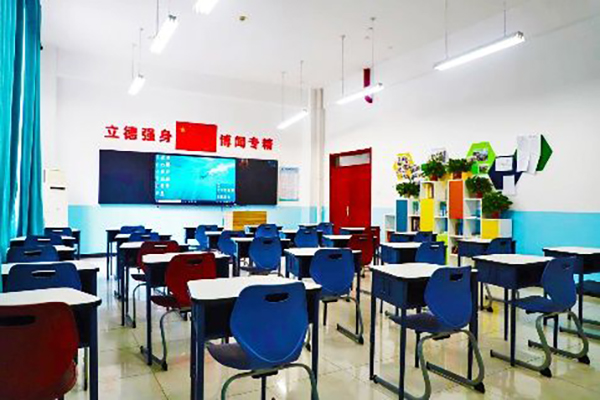 北京索兰诺中学有高考复读班么？开班设置怎样？