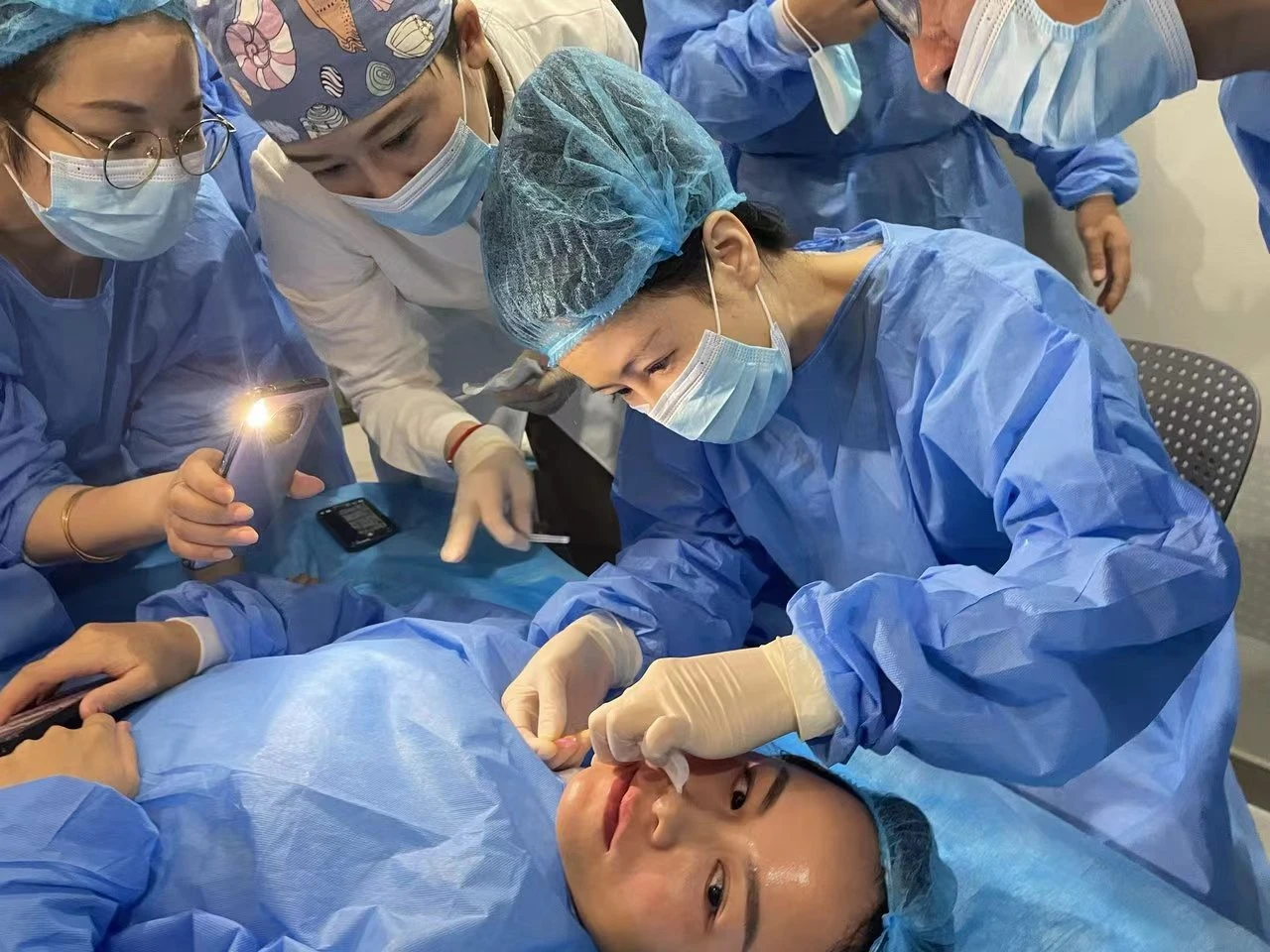 了解学医美行业好处
