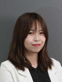 英语教师：杨斯亮