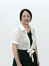 日语讲师:方老师